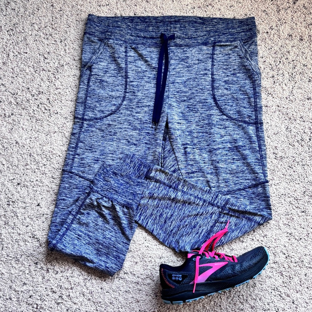 Navy blend sweatpants with drawstring waist men’s XL with 2 front pockets